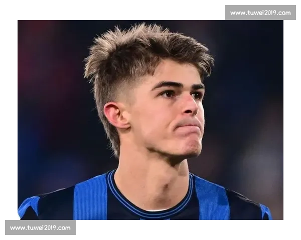 助攻双响 + 中锋正名！德凯特拉雷：我能扛起重担